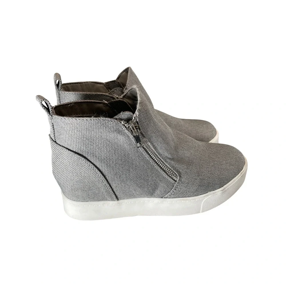 Soda Womens Grey Metallic Hidden Wedge High Top Fashion Sneakers Size 8.5